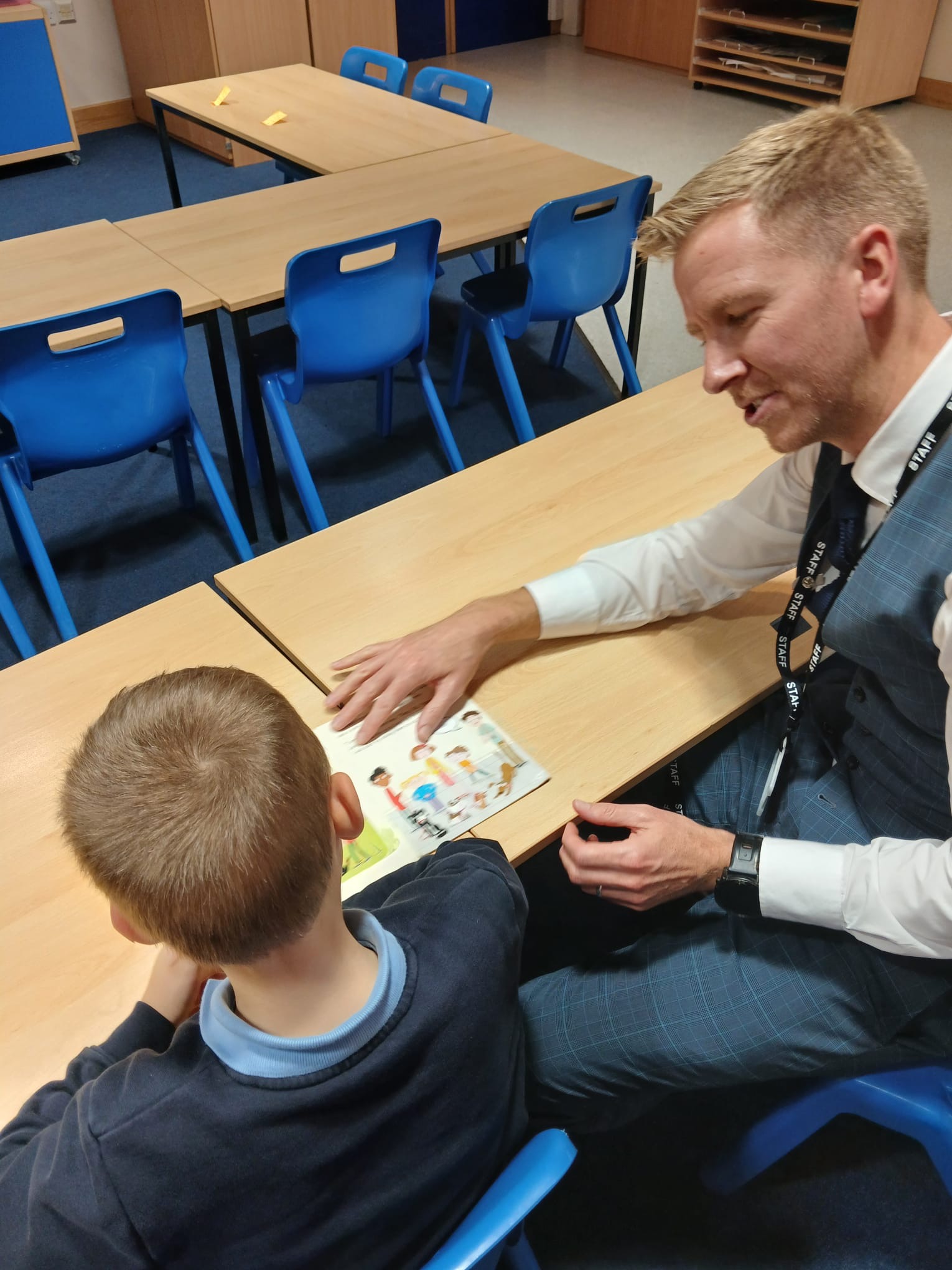 Andy Adlington with pupil in classroom Sept 26